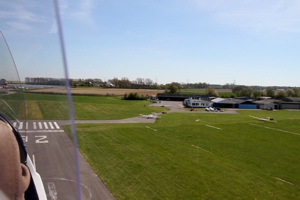 Jens am Flugplatz Aachen Merzbrueck